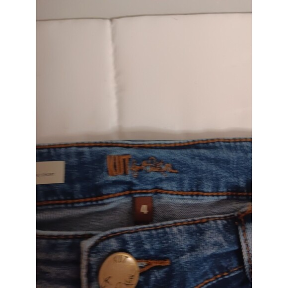 Kut From The Kloth sz 4 Shorts denim Catherine Boyfriend jean stretchy cuffs - Picture 2 of 8